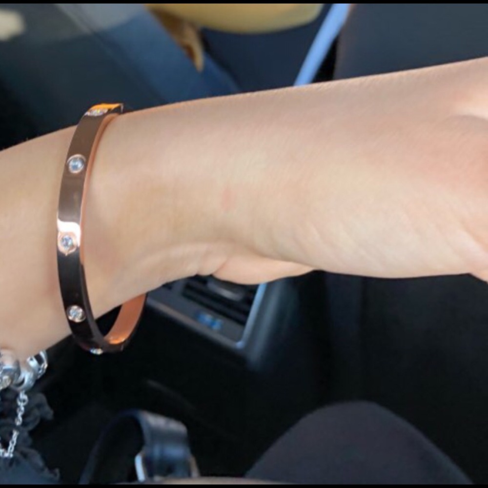 Love Bangle - Picture 2 of 2